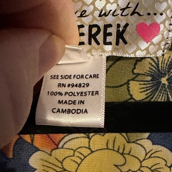 Kimono I’m in love with Derek- Blue & Floral - Large - Picture 4 of 5